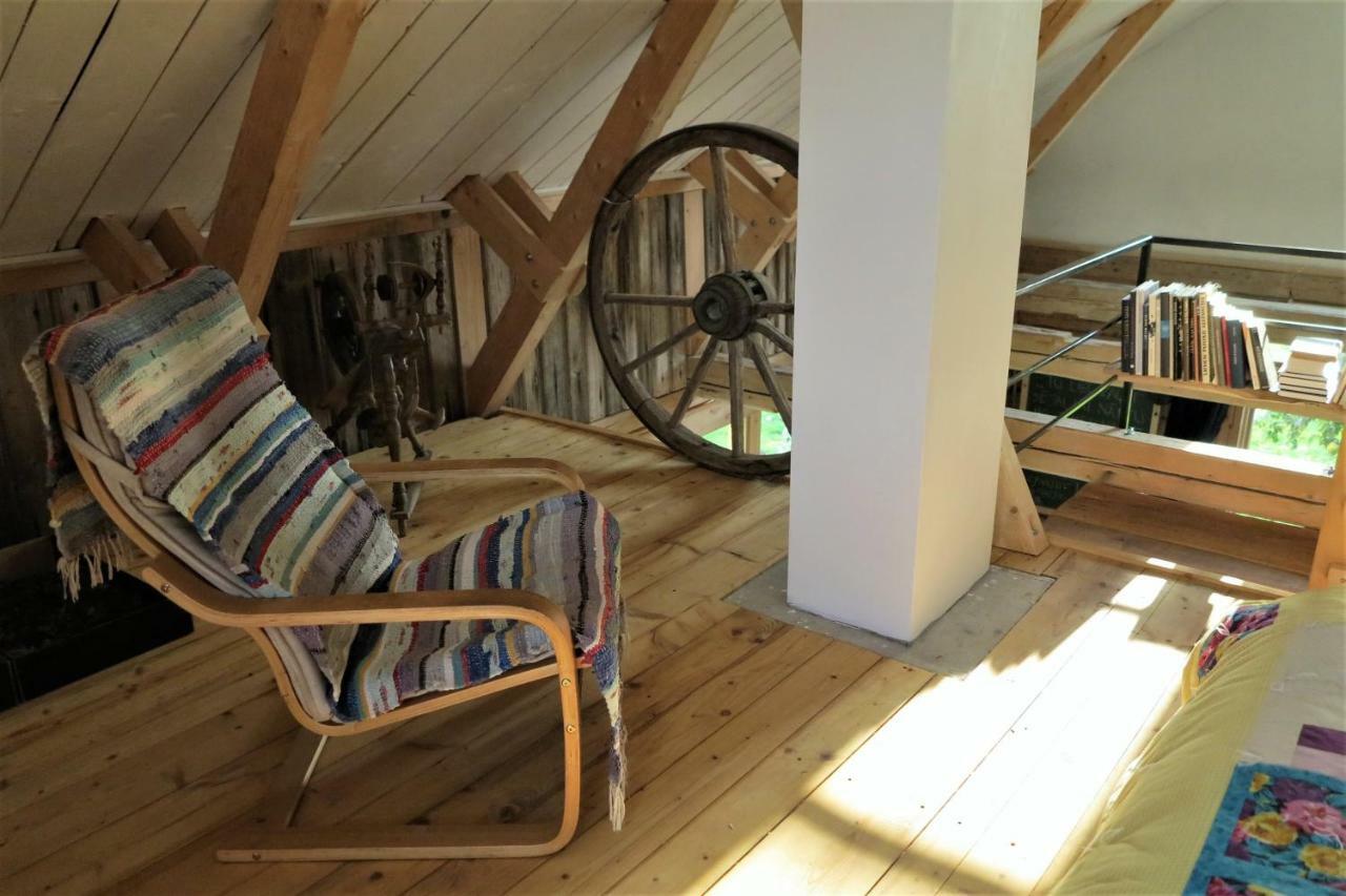 Mednieki Kalvene Guest House Krusati Luaran gambar